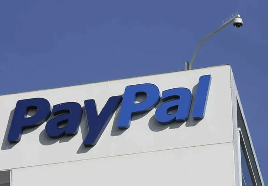 How to change name on paypal